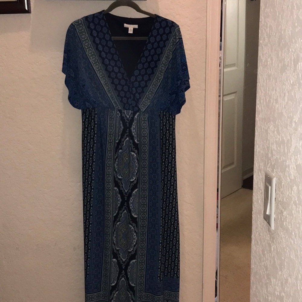 Elegant Blue Patterned Maxi Dress